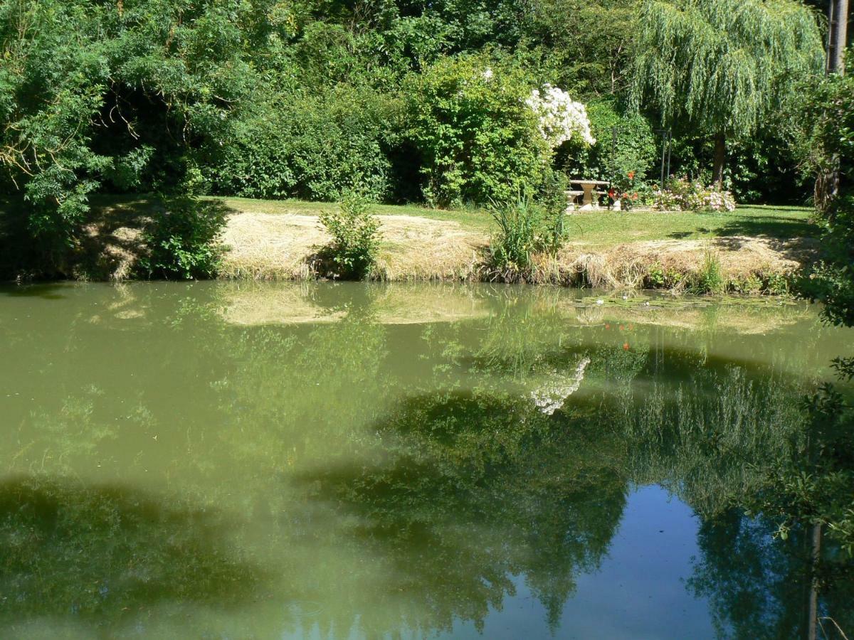 La Maison De L'Etang Sampigny Luaran gambar