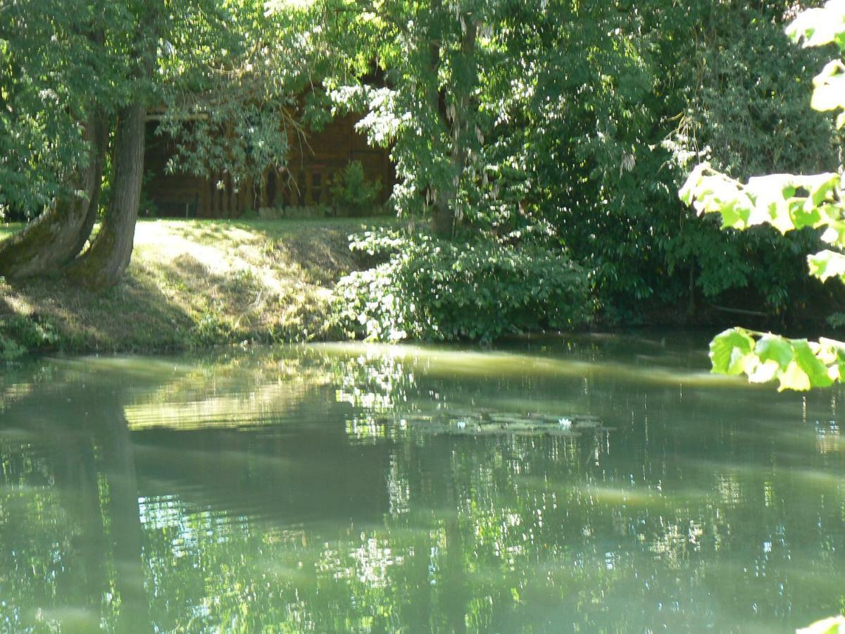 La Maison De L'Etang Sampigny Luaran gambar